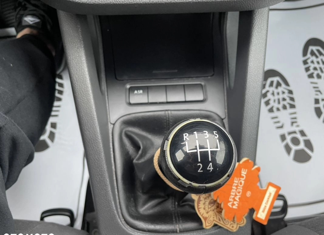 Volkswagen Golf cena 14000 przebieg: 175000, rok produkcji 2006 z Rzeszów małe 191